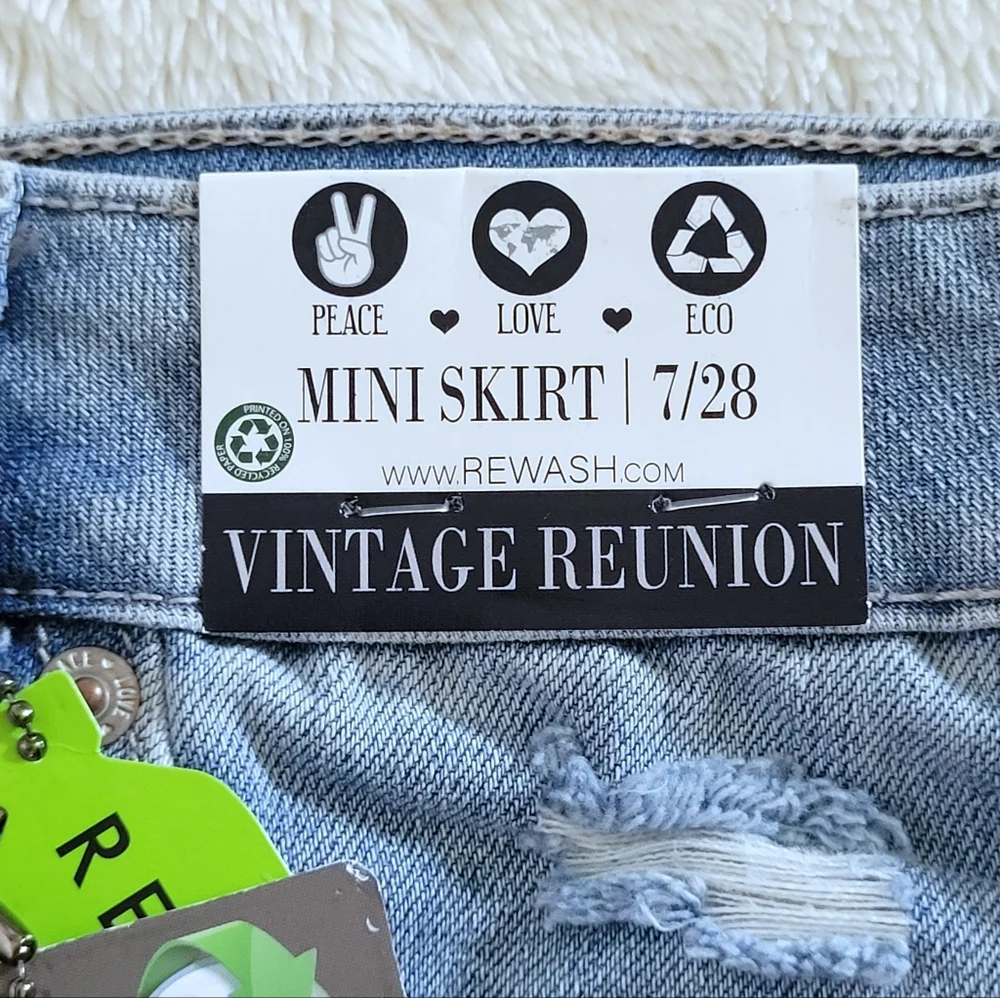 ✨️HP✨️ Rewash Distressed😫 